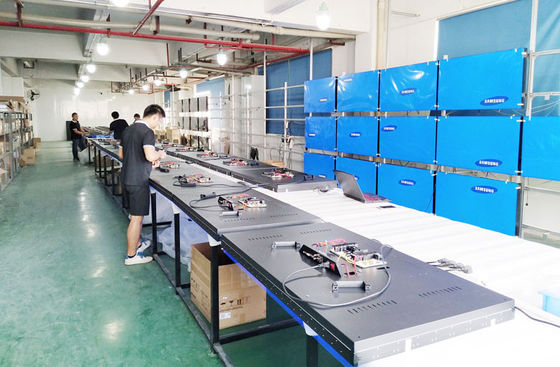 3,5 mm Çerçeveli 2x2 Dikişsiz LCD Video Duvarı 46 İnç Ultra Dar Çerçeve